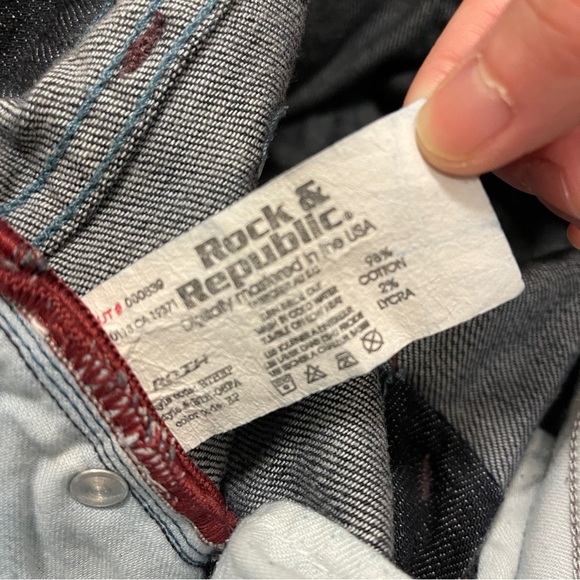 Rock & Republic Dark Wash Low rise Bootcut Flared Jeans - Size 25 - Picture 8 of 14
